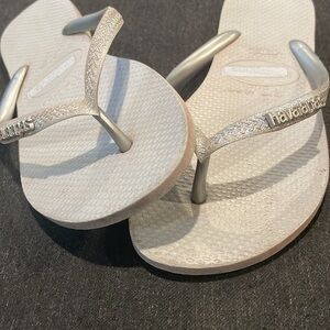Havaianas silver glitter flip flops 🩴 ☀️